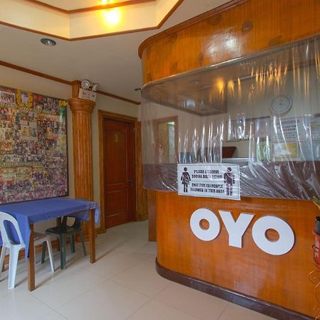 Oyo 788 Lisa'S Guesthouse Moalboal Buitenkant foto