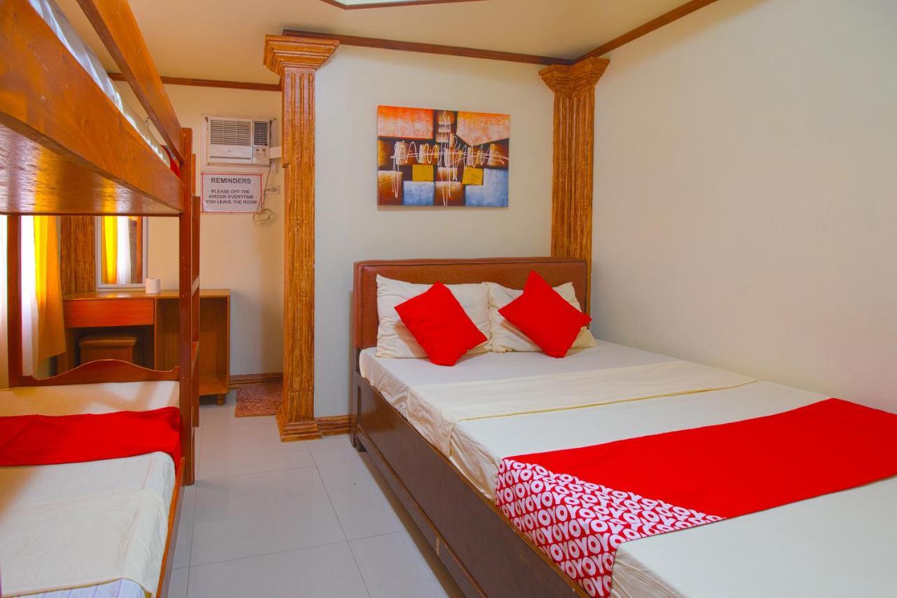 Oyo 788 Lisa'S Guesthouse Moalboal Buitenkant foto
