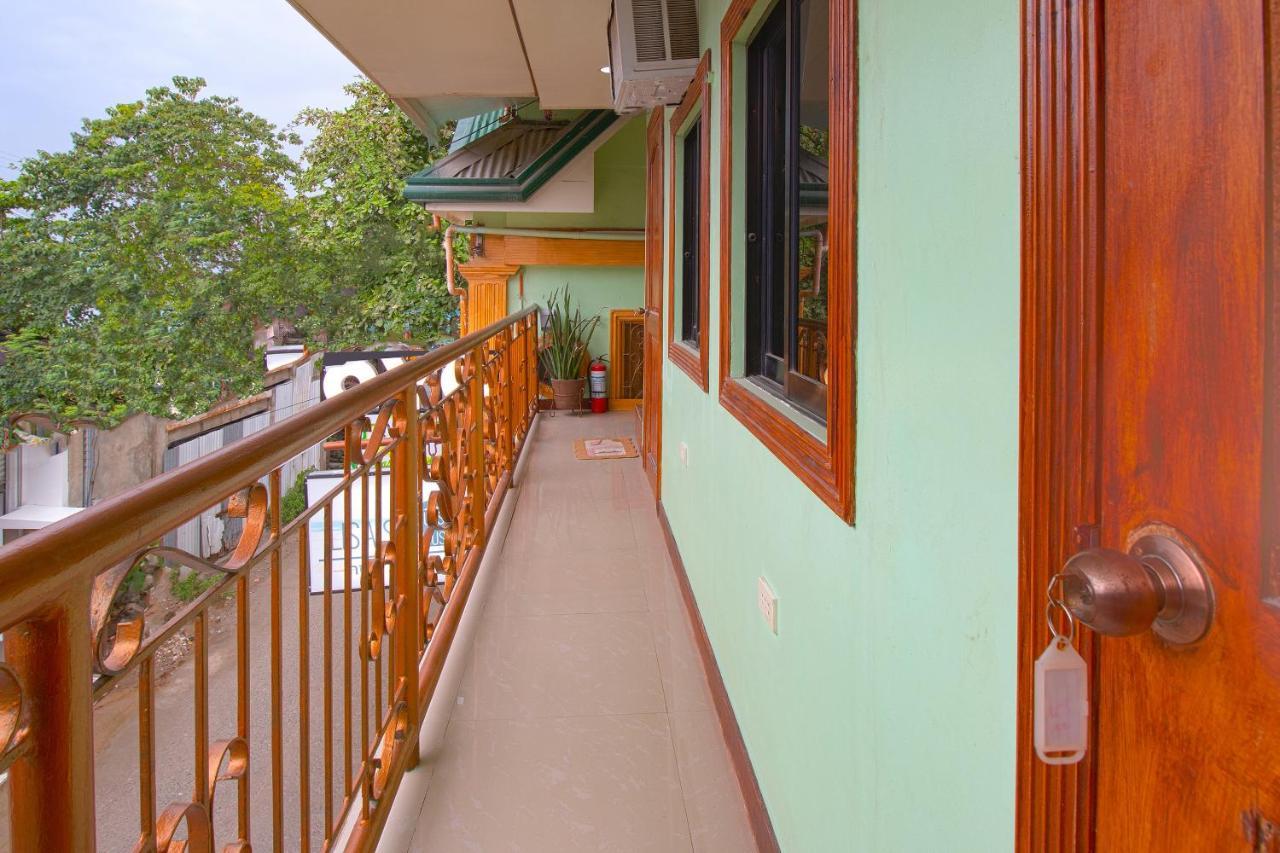 Oyo 788 Lisa'S Guesthouse Moalboal Buitenkant foto